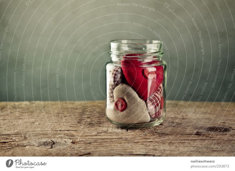 Valentingstag Dose Holz Glas Herz Knöpfe fangen leuchten Liebe außergewöhnlich lustig niedlich retro schön braun rot Stimmung Geborgenheit Zusammensein