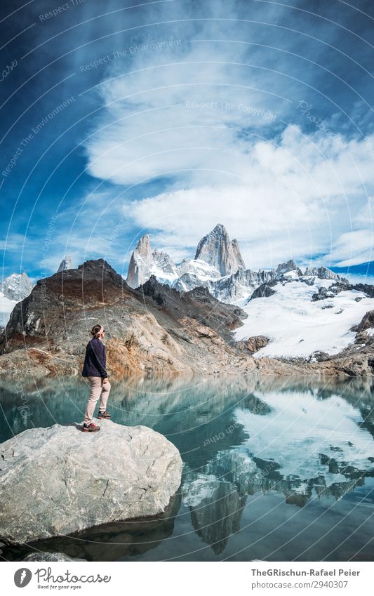 Fitz Roy - Laguna de los tres Natur blau türkis weiß Berge u. Gebirge Lagune See kalt Reflexion & Spiegelung Frau Körperhaltung Klettern Schnee fantastisch