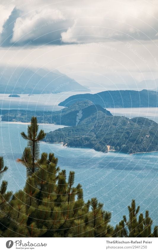 Bariloche Natur Landschaft blau grau Baum Insel See Hügel Argentinien Patagonien Wolken Stimmung Farbfoto Menschenleer Textfreiraum oben Textfreiraum unten Tag