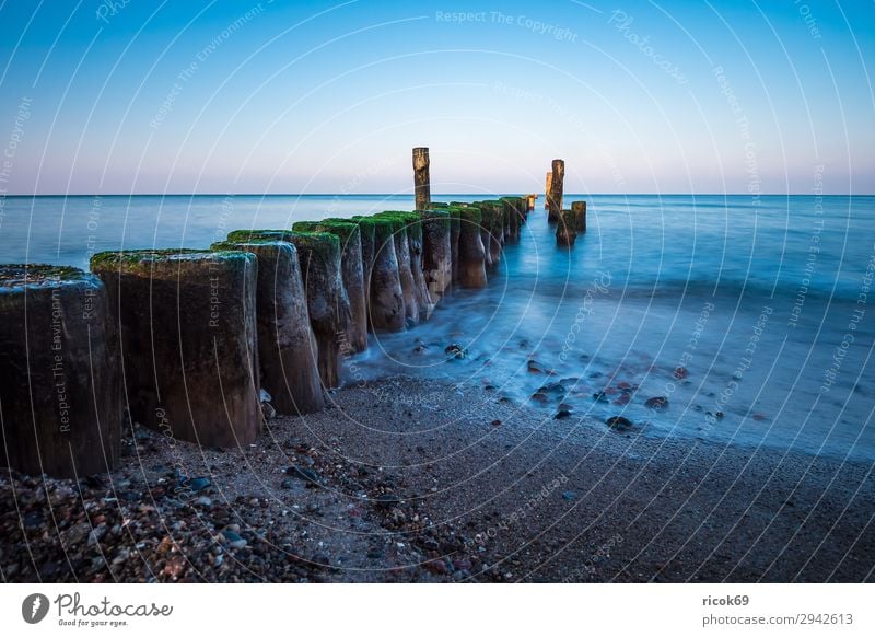 Strand an der Ostseeküste bei Graal Müritz Erholung Ferien & Urlaub & Reisen Tourismus Meer Wellen Umwelt Natur Landschaft Wasser Wolkenloser Himmel Klima