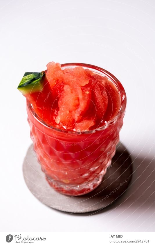 Gefrorene Wassermelone Daiquiri Frucht Ernährung Bioprodukte Diät Saft Alkohol Sommer frisch rot weiß daiquiri Cocktail gefroren Rum heimwärts trinken Zucker