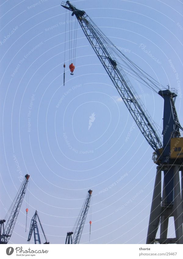 Kran Schifffahrt Hamburg Hafen Himmel blau