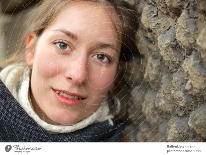 Augen blick. Mensch feminin Junge Frau Jugendliche 1 18-30 Jahre Erwachsene Lächeln Blick Freundlichkeit gut schön natürlich positiv weich Menschlichkeit