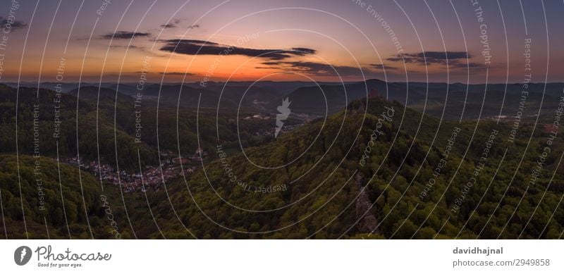 Pfälzerwald Ferien & Urlaub & Reisen Tourismus Ausflug Abenteuer Sightseeing Berge u. Gebirge wandern Umwelt Natur Landschaft Horizont Sonnenaufgang