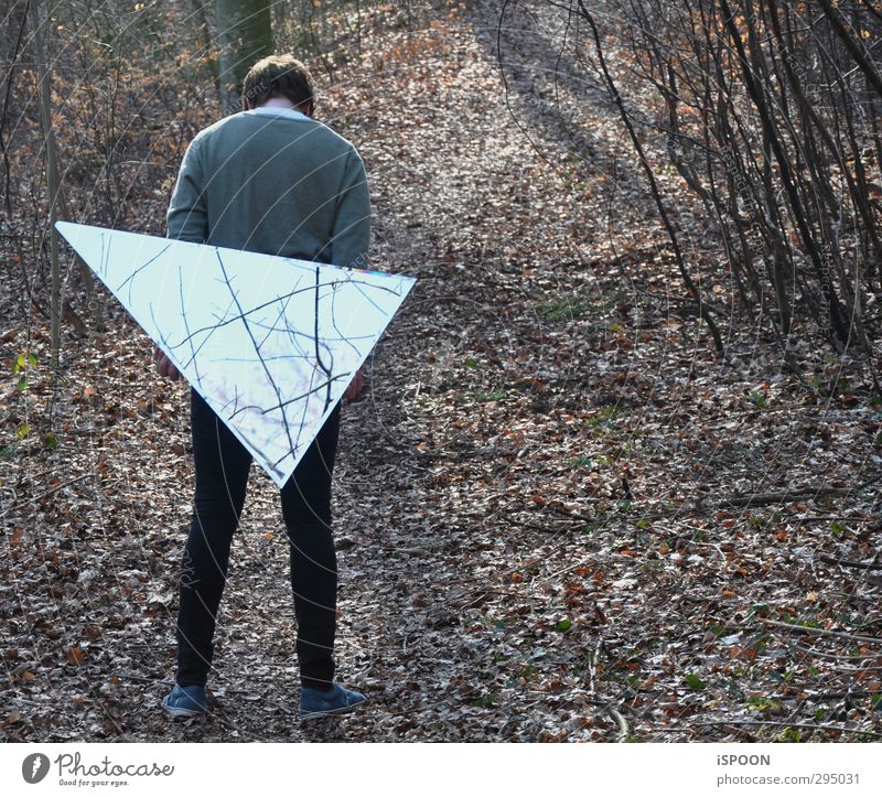 TRIANGLE N°2 Mensch maskulin Junger Mann Jugendliche Körper Kopf Rücken Beine 1 18-30 Jahre Erwachsene Umwelt Natur Frühling Baum Wald Hose Schuhe Erholung