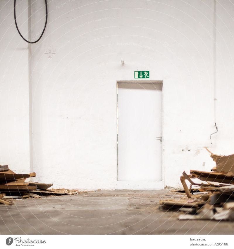 ut köln | clouth | notausgang. Wohnung Haus Hausbau Renovieren Umzug (Wohnungswechsel) Dachboden Fabrik Wirtschaft Industrie Handwerk Baustelle Industrieanlage