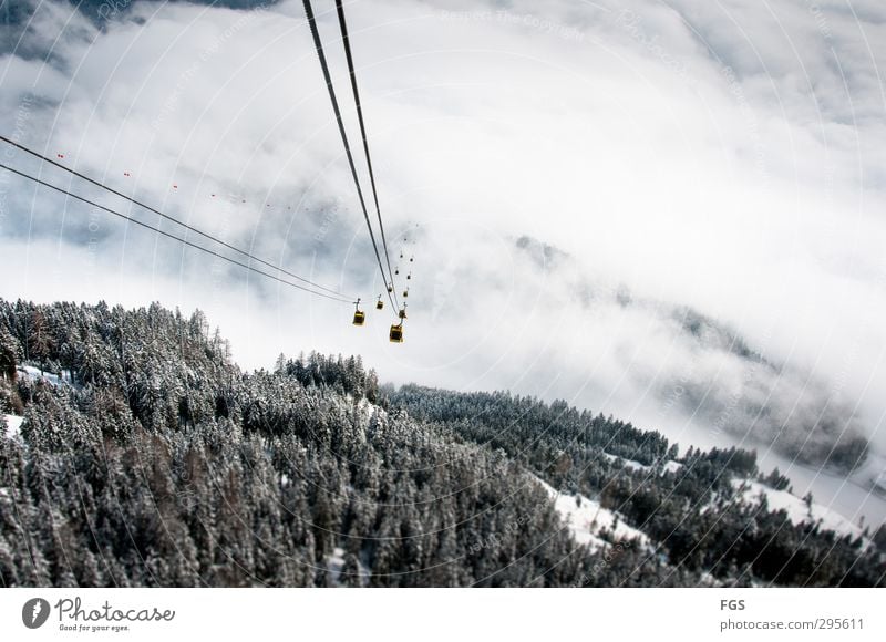 Gondelfahrt ins Nirvana Wolken Winter Schönes Wetter Eis Frost Schnee Berge u. Gebirge Seilbahn Sport ästhetisch einzigartig Talfahrt Wolkendecke Nirwana