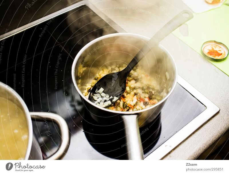 Mittagessen Lebensmittel Gemüse Suppe Eintopf Ernährung Italienische Küche Topf Herd & Backofen Kochlöffel Arbeit & Erwerbstätigkeit Duft frisch Gesundheit gut