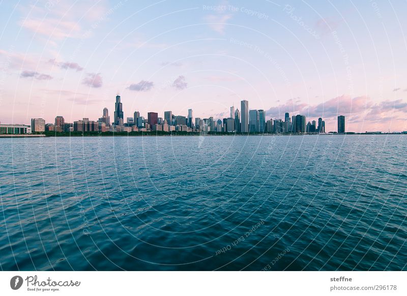 Den Morgen einatmen Wasser Himmel Sonnenaufgang Sonnenuntergang Sommer Schönes Wetter Wellen Küste Seeufer Michigan See Chicago USA Stadt Skyline Hochhaus