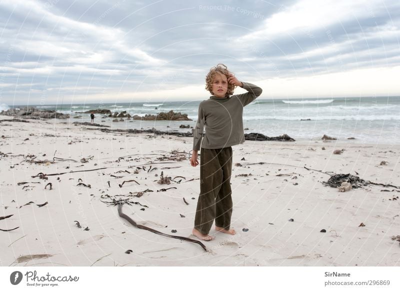 227 [der Junge und das Meer] Spielen Ferien & Urlaub & Reisen Ferne Freiheit Strand Bildung Kindheit Leben 1 Mensch 8-13 Jahre Umwelt Natur Landschaft Sand