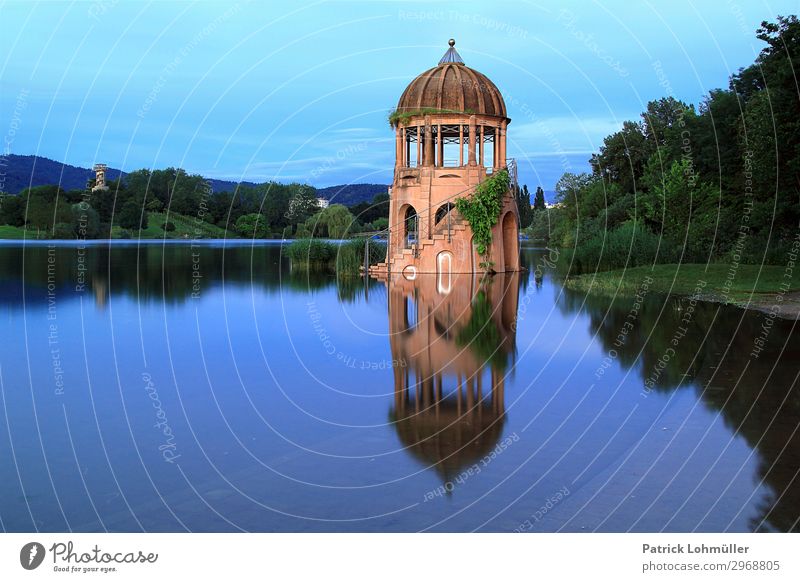 Tempelchen im Seepark Ausflug Sightseeing Städtereise Umwelt Natur Landschaft Wasser Himmel Sommer Baum Gras Seeufer Freiburg im Breisgau Deutschland