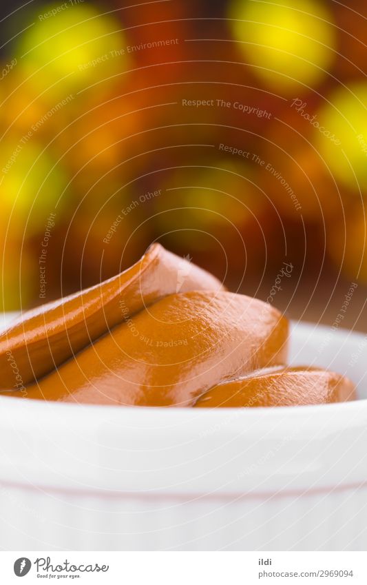 Lateinamerikanischer Manjar oder Dulce de Leche Süßwaren braun Lebensmittel dulce de leche Arequipe blanco doce de leite Karamell Toffee süß Konfekt melken