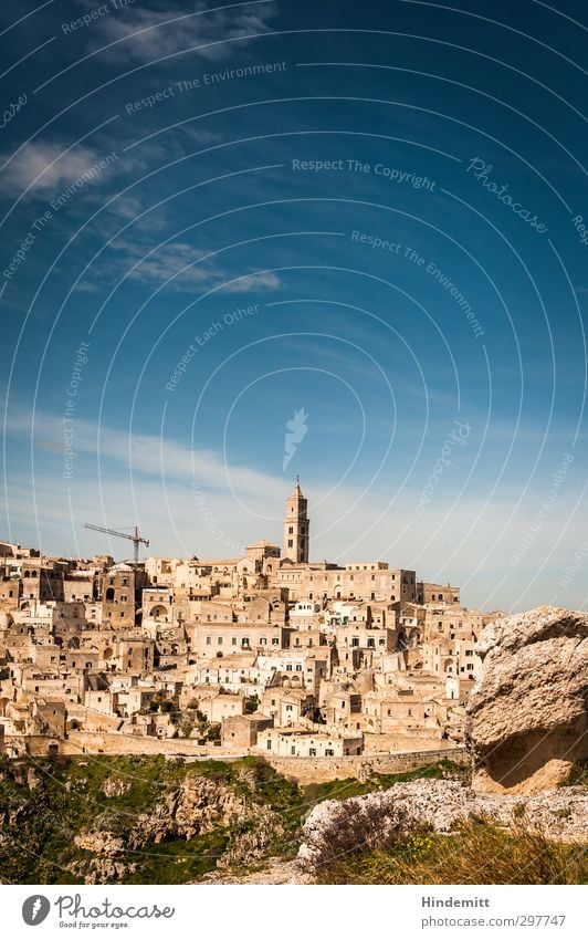 Matera Himmel Wolken Frühling Schönes Wetter Felsen Schlucht Provinz Matera Italien Kleinstadt Altstadt Skyline Haus Kirche Ruine Bauwerk Gebäude Höhlenwohnung