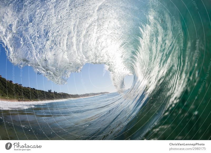 Ozeanschwimmende Welle Hohl von innen nach außen Meer Wellen Wassersport Schwimmen & Baden Natur Sand Himmel Strand Riff Tube blau Macht Energie Farbe Bild