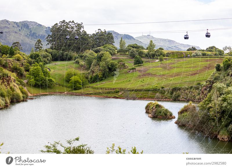 Naturpark mit Seilbahnen in Kantabrien, Spanien Lifestyle schön Ferien & Urlaub & Reisen Tourismus Sommer Berge u. Gebirge Stuhl Umwelt Landschaft Himmel Wolken