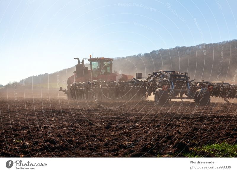 Moderne Landwirtschaft Arbeit & Erwerbstätigkeit Beruf Arbeitsplatz Forstwirtschaft Güterverkehr & Logistik Maschine Fortschritt Zukunft Landschaft