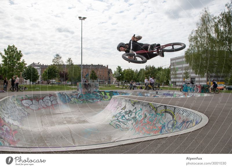 AST 10 | Umkehrpunkt Fahrradfahren Halfpipe fliegen Tapferkeit selbstbewußt Coolness Erfolg Kraft Willensstärke Tatkraft Höhenangst Flugangst Abenteuer Angst