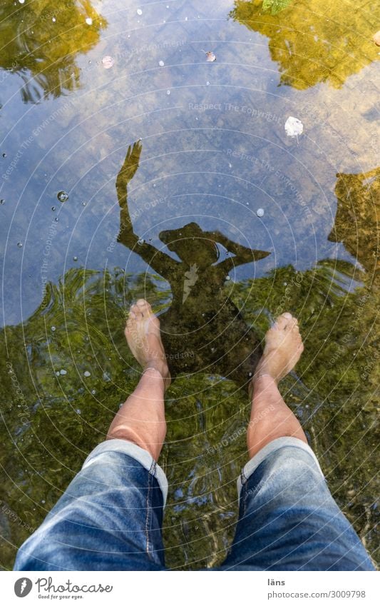 tanzen ll Freude Tanzen Mensch maskulin Mann Erwachsene Leben Beine 1 Wasser Hose Fröhlichkeit Stimmung Glück Lebensfreude Begeisterung Bewegung stagnierend