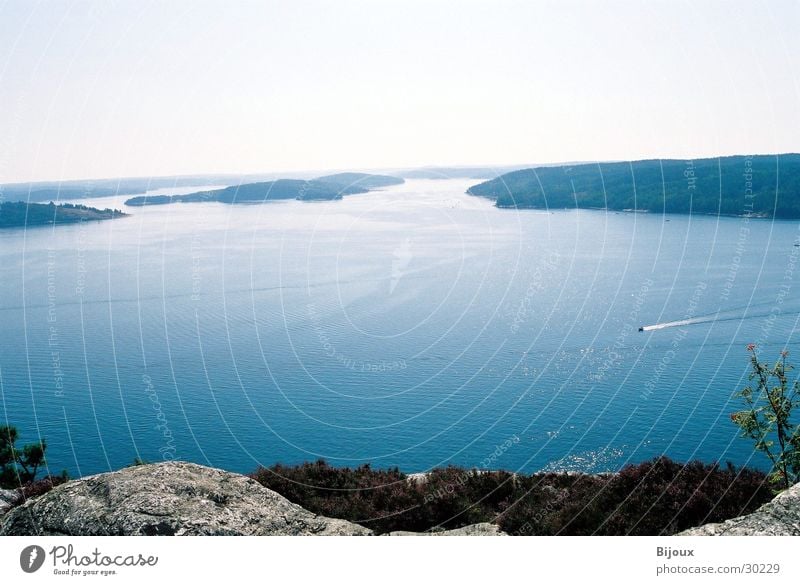 Oben angekommen 1.0 See Einsamkeit ruhig Skandinavien Panorama (Aussicht) Fjord Wasser Tal Berge u. Gebirge Ferne Schweden groß