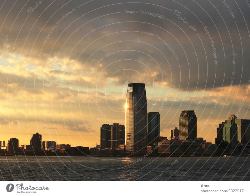 dusk line, manhattan Wasser Himmel Wolken Horizont Sonnenaufgang Sonnenuntergang Herbst Schönes Wetter Küste New York City Hafenstadt Skyline Hochhaus