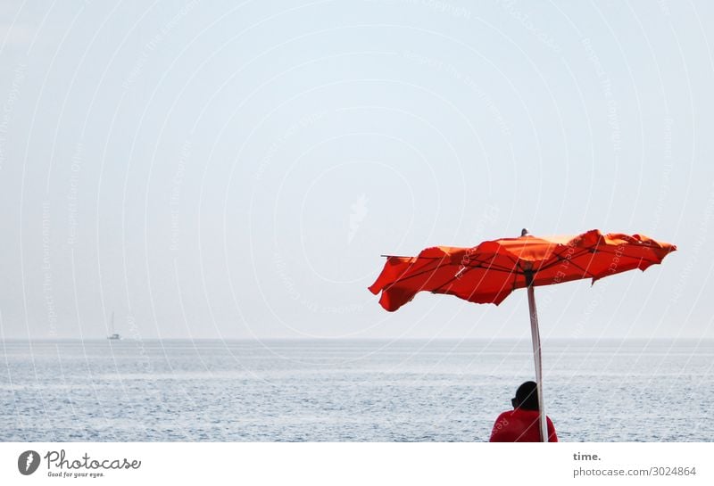 luftig bis stürmisch feminin Frau Erwachsene 1 Mensch Natur Wasser Himmel Horizont Schönes Wetter Küste Meer Mittelmeer Wege & Pfade Schifffahrt Stoff