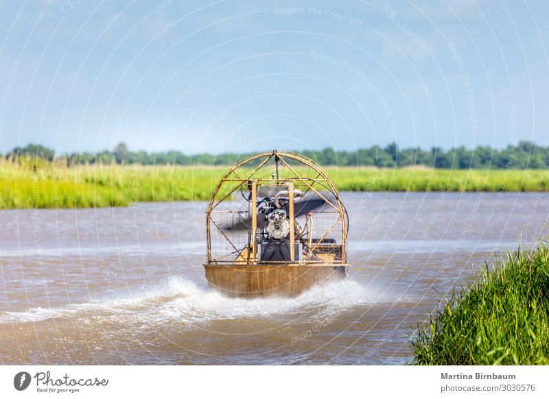 Airboatfahrt in den Sümpfen von Texas, Golf von Mexiko Erholung Ferien & Urlaub & Reisen Tourismus Natur Landschaft Himmel Gras Park See Fluss Wasserfahrzeug