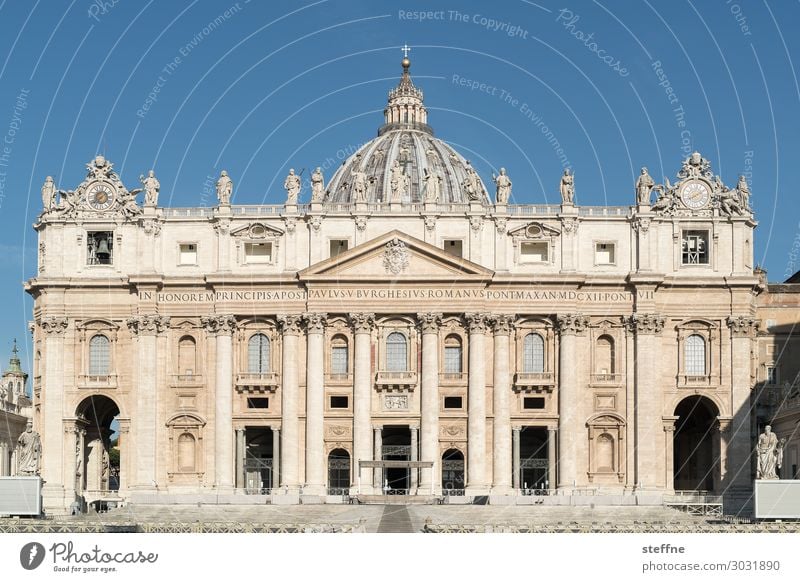 Petersdom Kirche Dom Sehenswürdigkeit Wahrzeichen Religion & Glaube Katholizismus Rom Italien Fassade Renaissance michelangelo Spiritualität Päpste Christentum