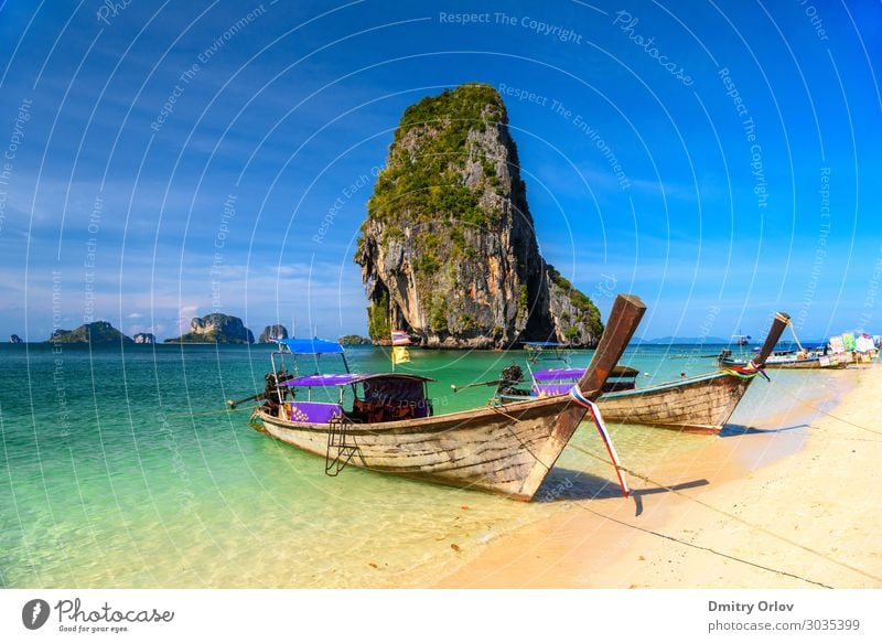 Felsenberg im Wasser, Ko Rang Nok, Ao Phra Nang Strand, Ao Andaman Asien asiatisch Hintergrund Bucht schön blau Boot Boote übersichtlich Küste Ausflugsziel