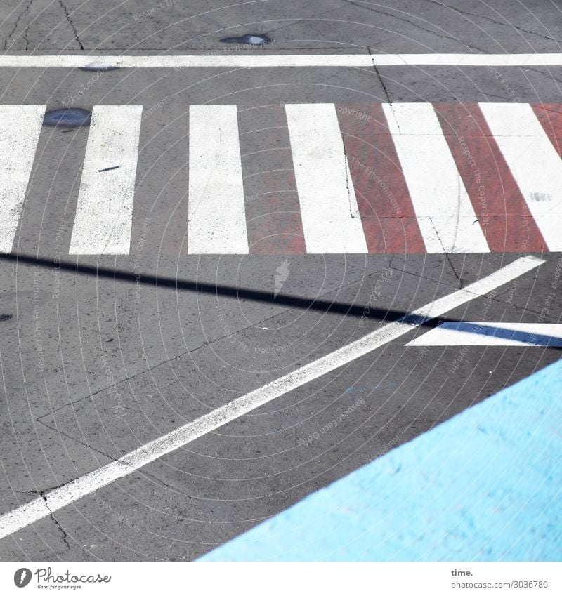 irgendwie Mathe | on the road again Wasser Schönes Wetter Pfütze Verkehr Personenverkehr Straße Wege & Pfade Farben und Lacke Teer Asphalt Zebrastreifen