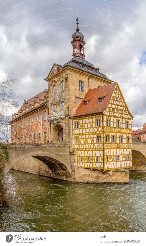 Bamberg at river Regnitz Haus Kultur Wasser Küste Flussufer Bach Altstadt Brücke Bauwerk Gebäude Architektur Fassade alt historisch Idylle Nostalgie Tradition