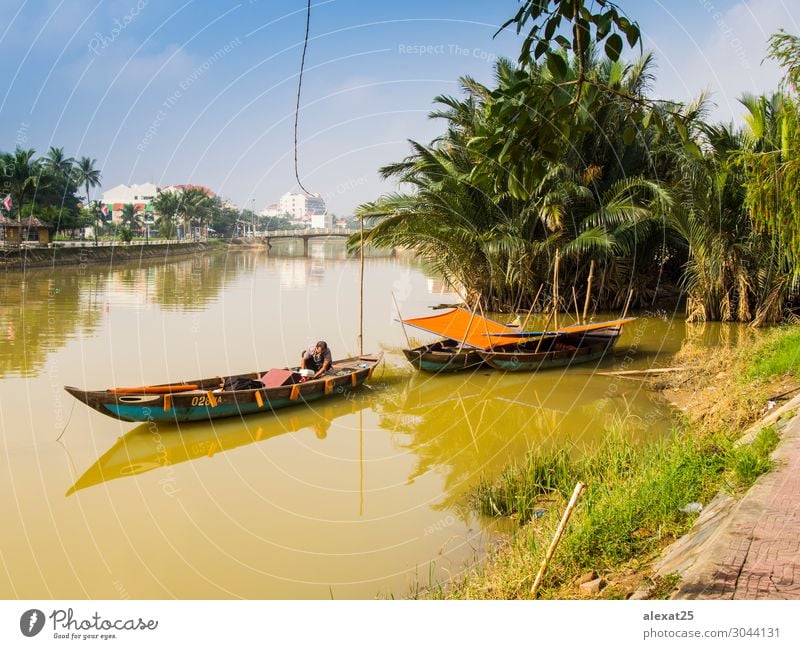 Hoi An Vietnam, 13. Dezember 2017 Ansicht der Altstadt von Hoian Ferien & Urlaub & Reisen Kultur Fluss Architektur Verkehr Wasserfahrzeug alt Tradition antik