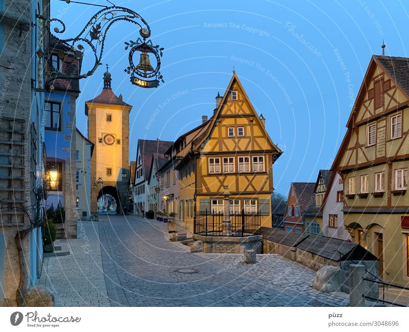 Rothenburg ob der Tauber Ferien & Urlaub & Reisen Tourismus Ausflug Sightseeing Städtereise Deutschland Dorf Kleinstadt Stadtzentrum Altstadt Menschenleer Haus