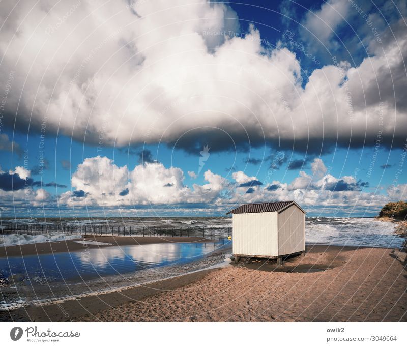 Kabinett Umwelt Natur Landschaft Sand Luft Wasser Himmel Wolken Horizont Schönes Wetter Wind Wellen Küste Ostsee Polen Hütte einfach blau weiß Gelassenheit