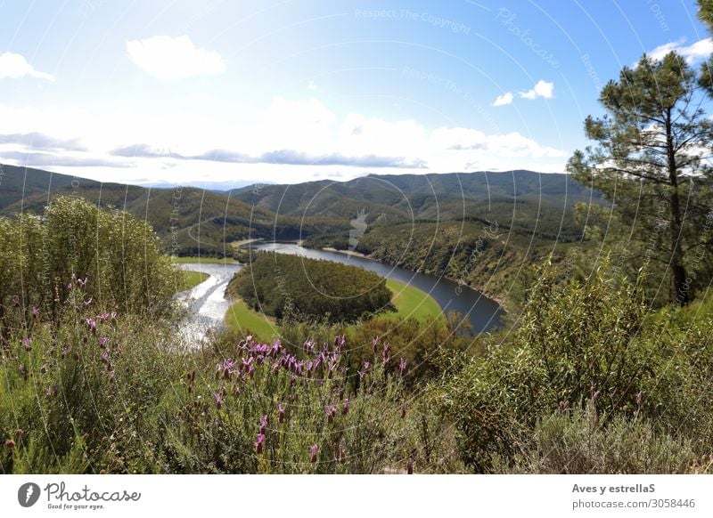 Meandro del Melero in Las Hurdes, Extremadura Spanien Ferien & Urlaub & Reisen Tourismus Abenteuer Sommer Berge u. Gebirge Natur Landschaft Pflanze Wasser