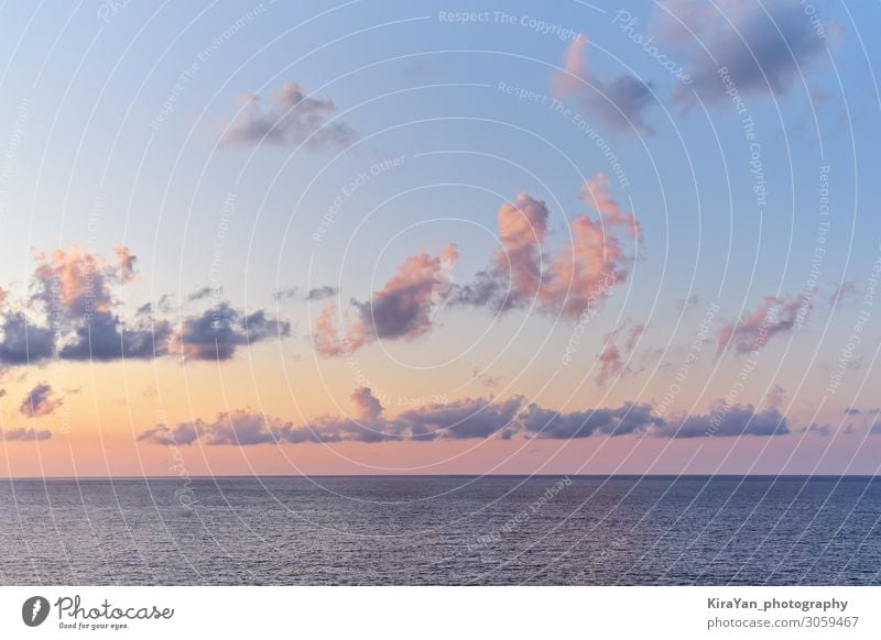 Schöner Sonnenuntergangshimmel mit Cumuluswolken über dem Meer schön Ferien & Urlaub & Reisen Sommer Tapete Umwelt Natur Landschaft Himmel Wolken Horizont