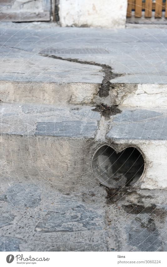 am ende wird alles gut Insel Naxos Griechenland Dorf Menschenleer Mauer Wand Treppe Wege & Pfade Stein Linie unten grau Stadt Herzinfarkt herzförmig