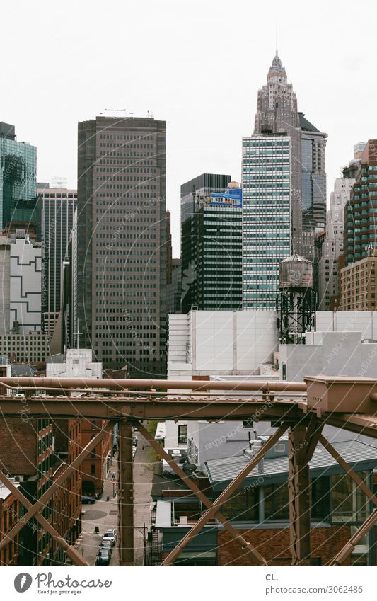 manhattan Städtereise New York City Manhattan USA Stadt Stadtzentrum Menschenleer Hochhaus Brücke Bauwerk Gebäude Architektur Straße groß hoch viele Wassertank