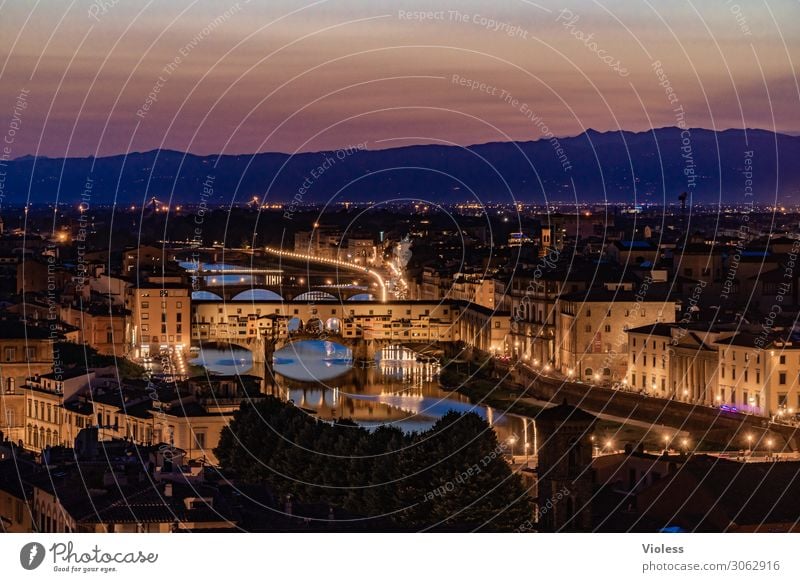 Ponte Vecchio Florenz Arno Brücke Toskana Nacht Dämmerung Italien Medici Villa Beleuchtung Fluss Sonnenuntergang