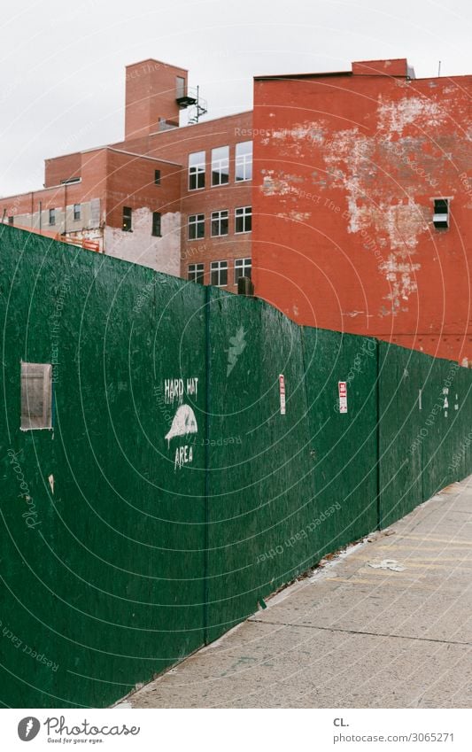 hard hat area Arbeit & Erwerbstätigkeit Beruf Arbeitsplatz Baustelle New York City USA Stadt Menschenleer Haus Gebäude Architektur Mauer Wand Wege & Pfade