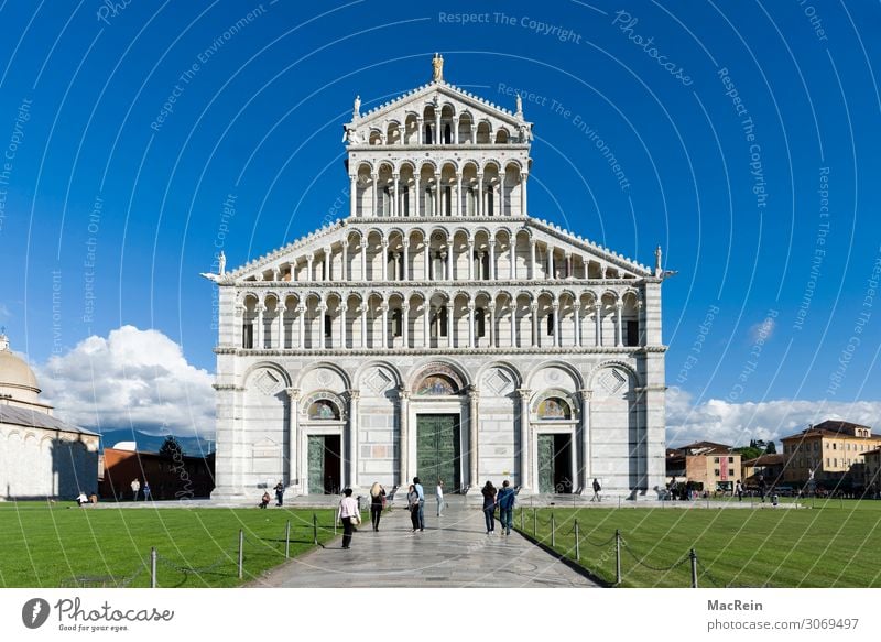 Dom zu Pisa Menschengruppe Architektur Landschaft Frühling Sommer Park Wiese Stadt Kirche Bauwerk Gebäude Kultur Kunst Kathedrale Italien Tourismus