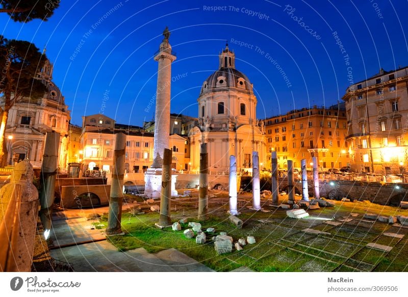 Trajansäule Mensch Skulptur Kultur Stadt Kirche Bauwerk Gebäude Architektur Sehenswürdigkeit Wahrzeichen alt historisch Religion & Glaube alter antik antike