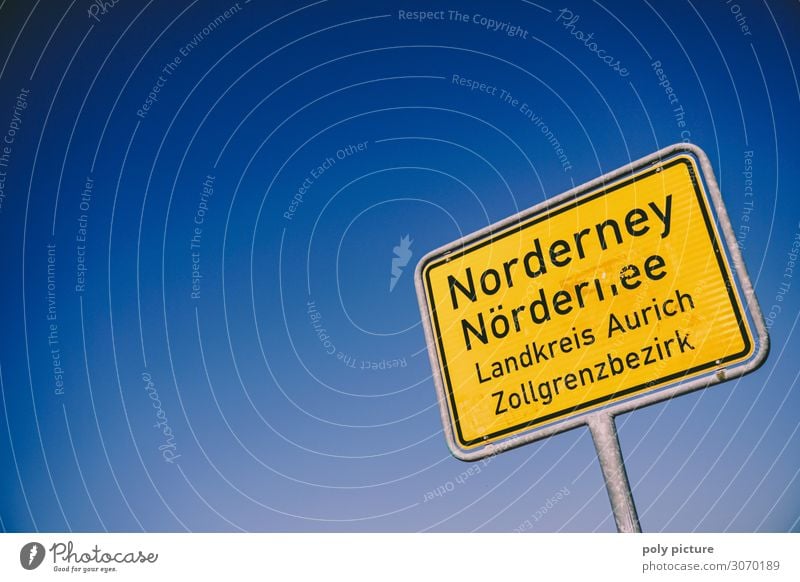 Ortseingangsschild von Norderney Freizeit & Hobby Ferien & Urlaub & Reisen Tourismus Sommer Sommerurlaub Umwelt Klimawandel Nordsee Meer Erholung