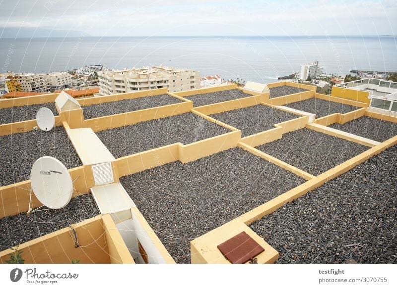 bettenburgen schlechtes Wetter Küste Meer Insel Stadt Haus Hochhaus Bauwerk Gebäude Architektur Mauer Wand Häusliches Leben Ferien & Urlaub & Reisen Tourismus