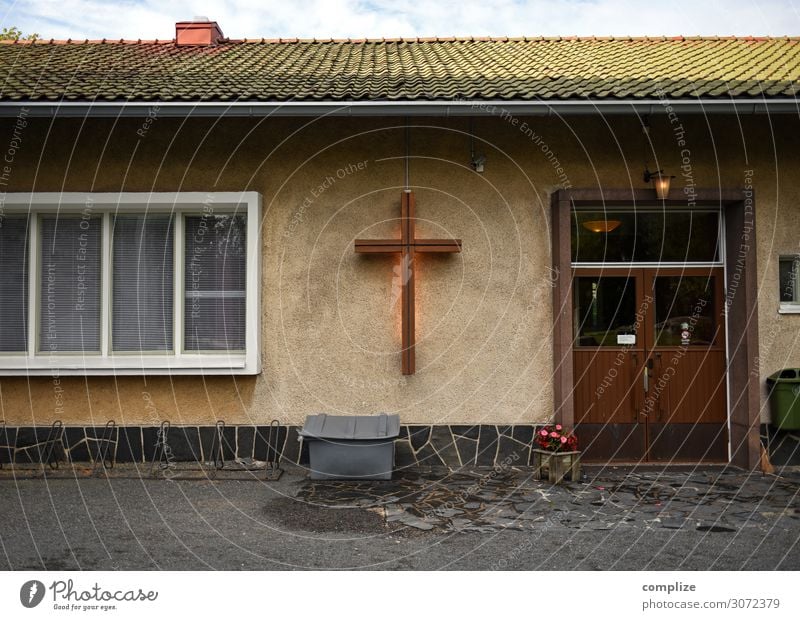 Haus Gottes Lifestyle ruhig Häusliches Leben Wohnung Arbeit & Erwerbstätigkeit Arbeitsplatz Stadt Kirche Mauer Wand außergewöhnlich Mitgefühl Opferbereitschaft