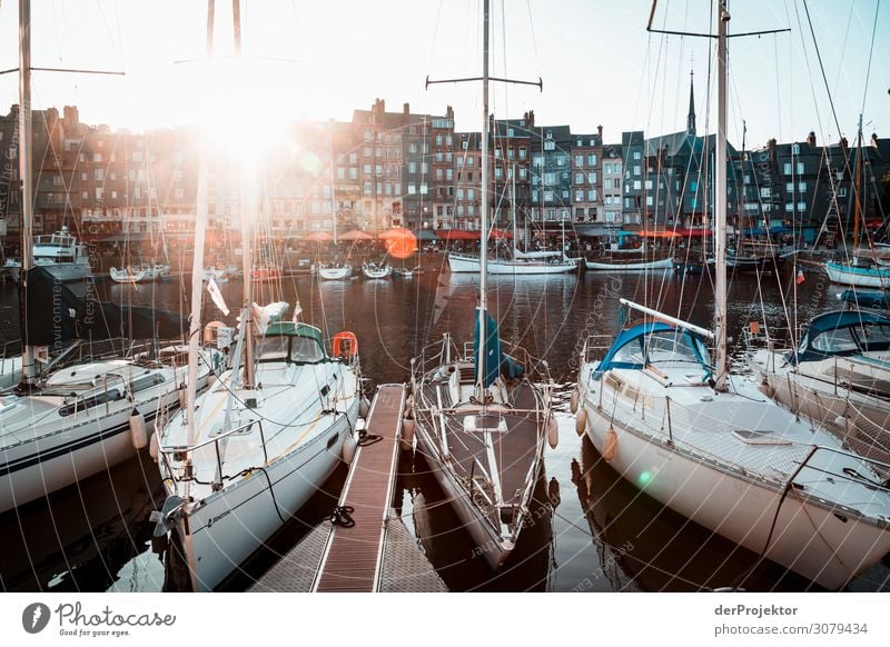 Hafen in Honfleur im Sonnenuntergang Joerg Farys derProjektor dieProjektoren reiselust reisfotografie Normandie Textfreiraum unten Textfreiraum Mitte