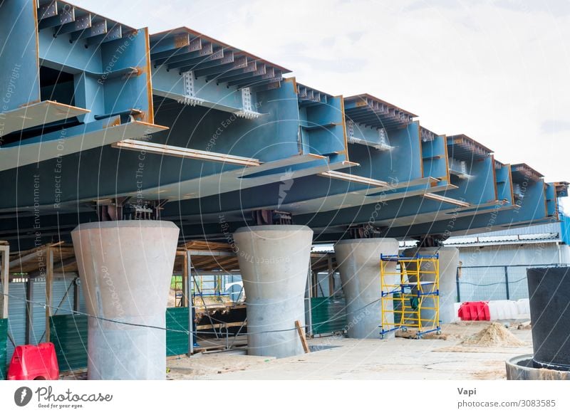 Brücke und Straße im Bau Arbeit & Erwerbstätigkeit Arbeitsplatz Baustelle Industrie Energiewirtschaft Business sprechen Baumaschine Technik & Technologie Himmel