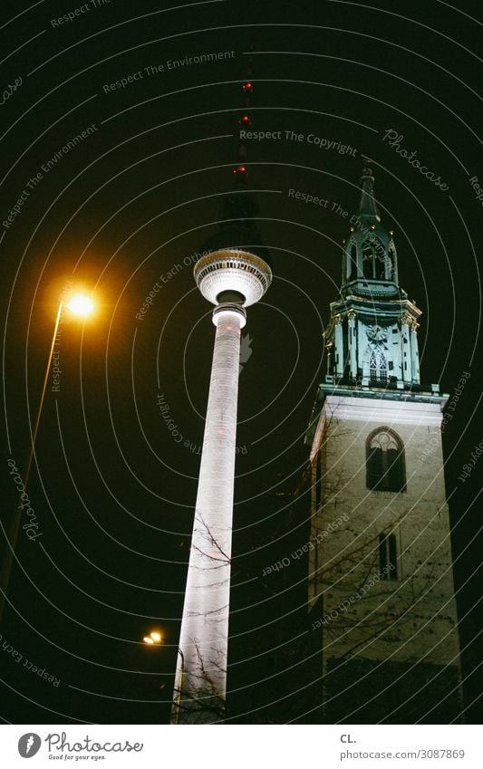 laterne, turm, kirche Städtereise Berlin Hauptstadt Stadtzentrum Kirche Turm Bauwerk Gebäude Architektur Sehenswürdigkeit Wahrzeichen Berliner Fernsehturm