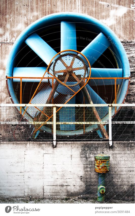 blauer Ventilator Tourismus Ausflug Fabrik Maschine Technik & Technologie Duisburg Industrieanlage Ruine Architektur Stahl Kugel Linie alt Tradition Rotor