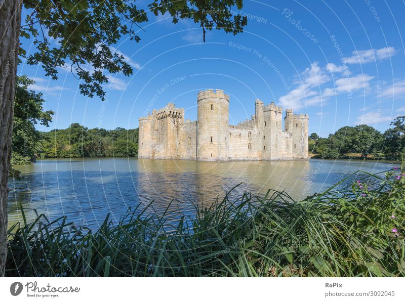 Bodiam Castle in south England. Burg schloss castle Treppe See loch Schottland scotland Natur Kultur Kulturlandschaft Landschaft landscape Ardvreck Gebäude