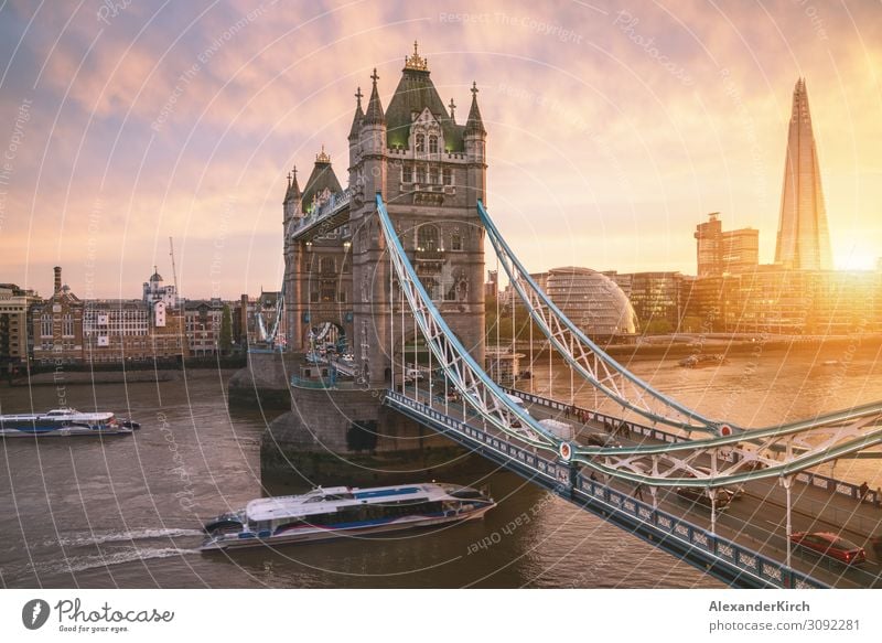 The london Tower bridge at sunrise Ferien & Urlaub & Reisen Sightseeing Tower (Luftfahrt) schön Tower Bridge London Großstadt london tower architecture